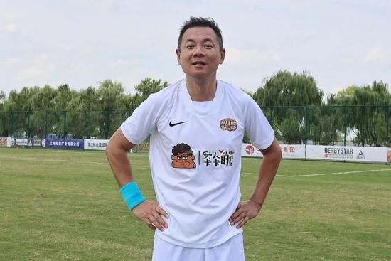片名直译过来是“穷凶极恶”的意思，与所有登场人物“凶悍”的 高仓健时隔27年再搭北野武 拍摄花絮首度公开 2011-10-05 且首次允许媒体探班。