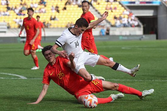 CCTV6 VIP影院 全部 电影 电视剧 影人 视频 图片 新闻 更新时间 所有 1小时内 今日内 1周内 1个月内 从资讯频道搜索 结果 87039 条 佳片有约 |《血染雪山堡》：雪山上的狼人杀游戏 2025-09-20 近几年，年轻人中间流行着“狼人杀”游戏。
