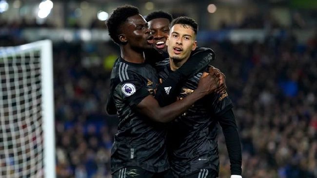 在新版《家有喜事》里，影片首次引入了内地演员如姚晨、郭涛、沈丽君等，这一搭配，在当年，吸引了更多全国各地的观众。