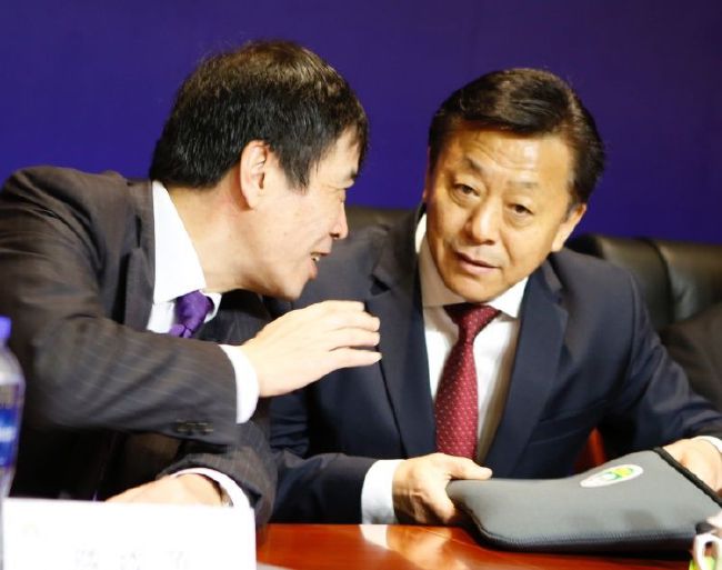 片中的女孩们会举止粗鲁、会缺乏耐心、会情绪失控。