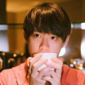 大本和前妻参加儿子篮球比赛 时间：2024.Lo乐于放闪，而大本很讨厌被关注，这让他非常不舒服。