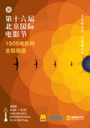 从4月开始，全国影院有多部电影先后上映，其中，国产片包括《向阳·花》《水饺皇后》《不说话的爱》《阳光照耀青春里》《猎狐行动》《东四十条》《不完美逃脱》……题材丰富、类型多样，让人目不暇接。