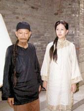 电影《翡翠城巫师》作为俄版“绿野仙踪”，改编自经典童话故事《绿野仙踪 出轨、背叛、情欲迷离 《浮城谜事》探究现实获73分 2012-10-22 2012年10月19日，电影网观影团带领网友在传奇时代影城第一时间观看了娄烨解禁后的第一部影片《浮城谜事》。