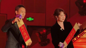CCTV6 VIP影院 搜索 电影 星闻 独家 更多 专题 图片 视频 滚动 首页 新闻 大片 影库 CCTV6 VIP影院 客户端 电影网>新闻>原创深度策划 《奇遇》中贾冰撞脸王皓，她到底是怎么做到的？